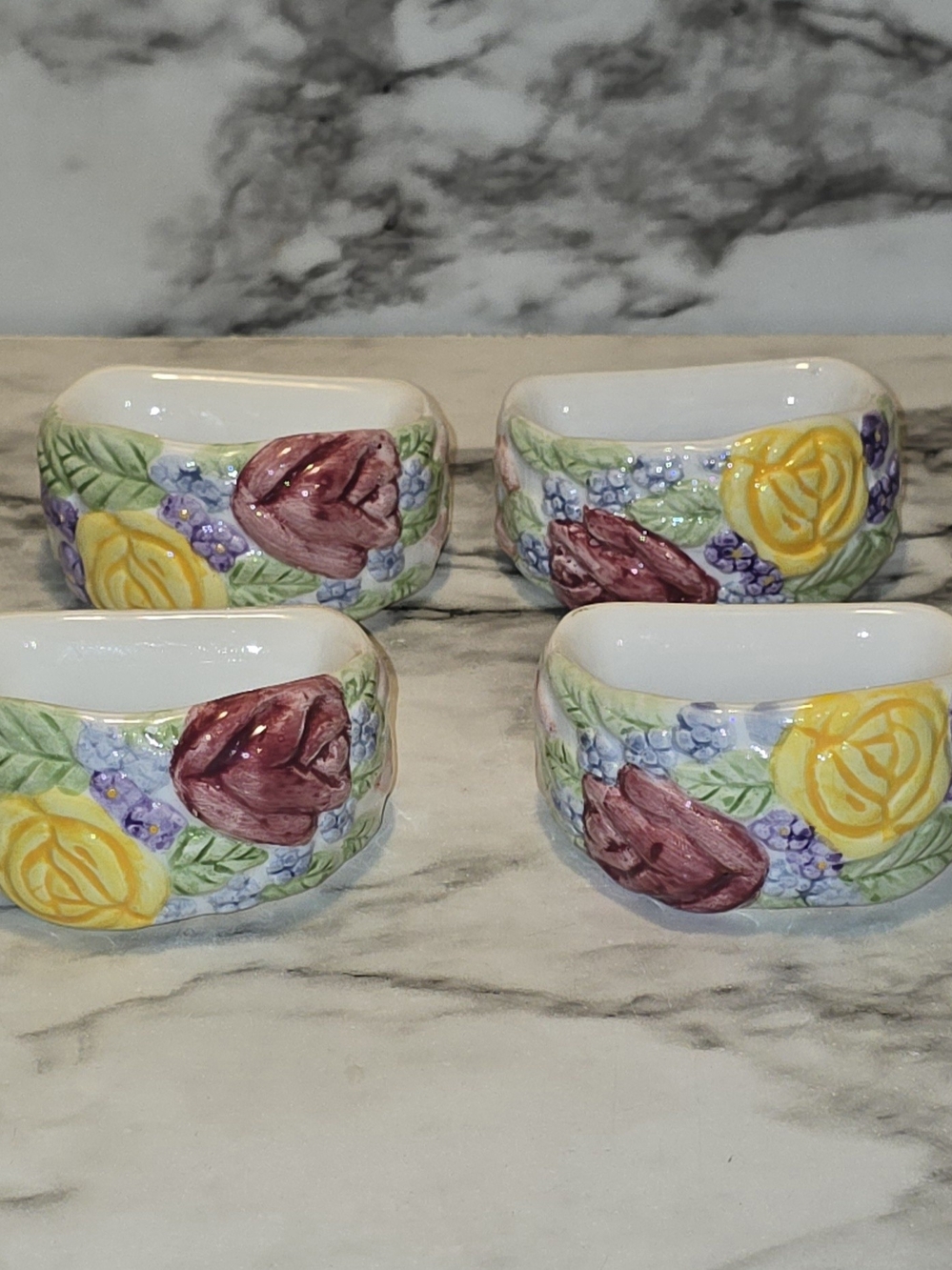 Lot of 6 Vintage Audrey Ceramic Floral Pattern Napkin Rings